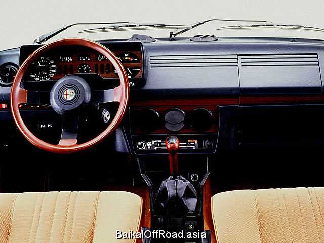 Alfa Romeo Alfetta 1.8 (122Hp) (Механика)