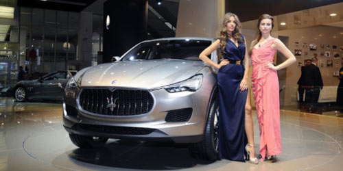 serijnyj-maserati-levante-budet-prezentovan-vesnoj-2016-goda